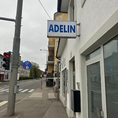 Adelin Vienna Hostel ภายนอก รูปภาพ