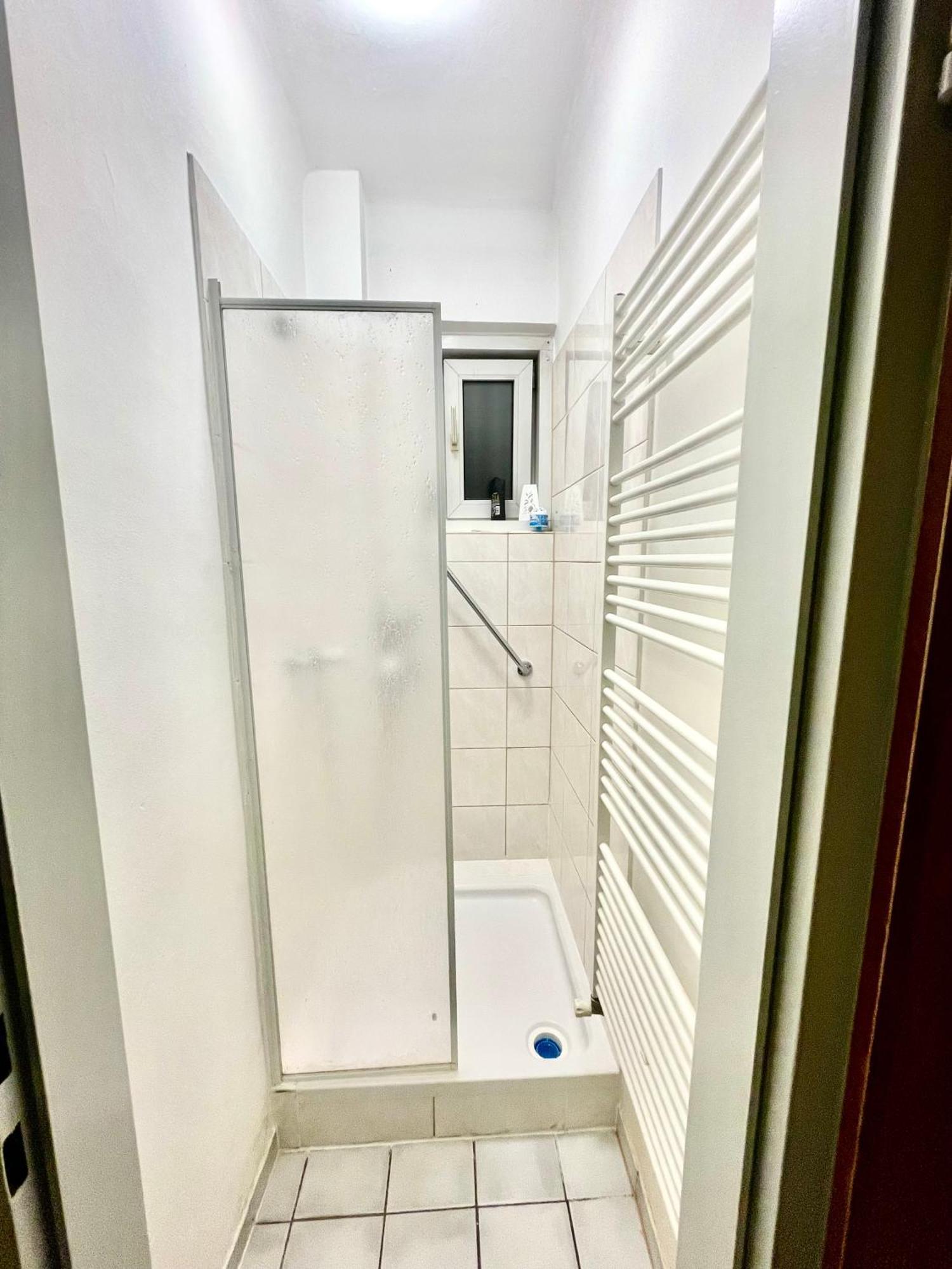 Adelin Vienna Hostel ภายนอก รูปภาพ